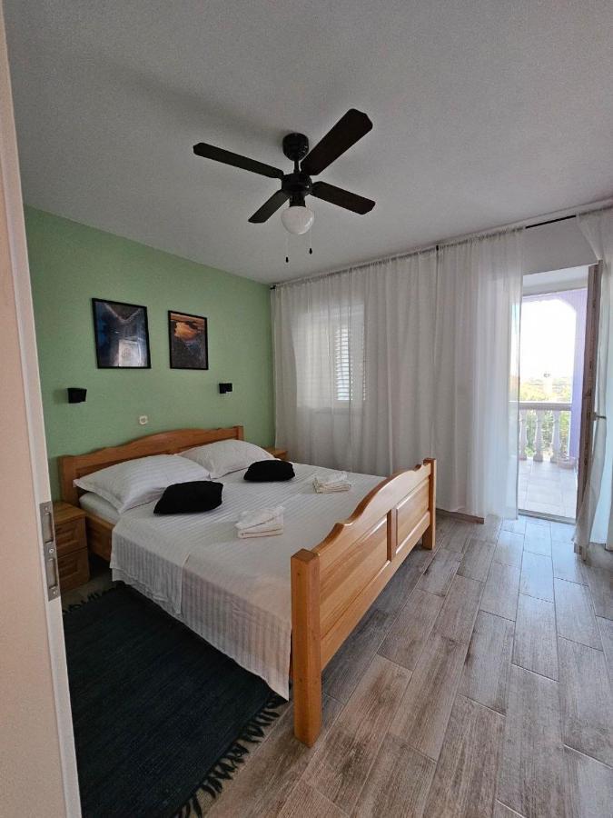 Apartman Lila Čunski Exterior foto